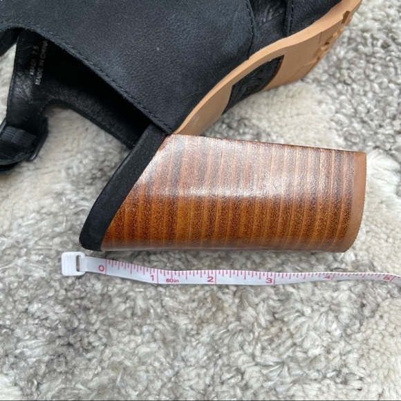 M4D3 Madi Black Suede Sandals 4" Block Heels Size 7.5M - Picture 10 of 15